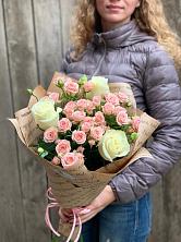 Букет цветов из:  Розы в Омске
